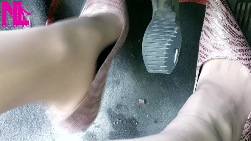 Revving in Zibra Pumps (Nyllady) Revving in Zibra Pumps (Nyllady)