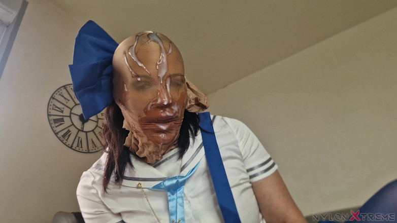 Nylon Xtreme: POV Katy Kat Encasement Vs Masivní Výstřik