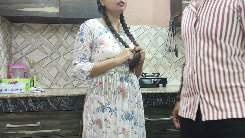 Hornycouple149: Desi Jija Sali sexo romance em cozinha indiana Jija Sali...