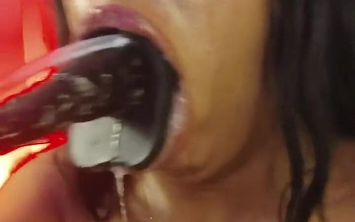 Anabel 693: Deepthroat yang sangat selamba