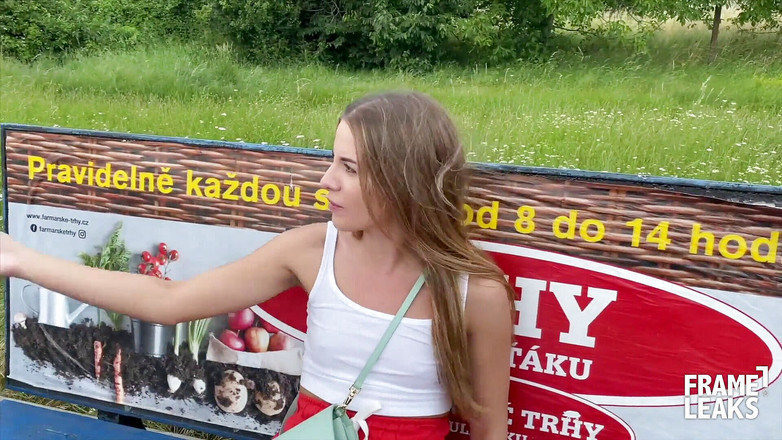 Pinko Club: Eveline Dellai sex tape with Freddy Gong's huge black cock...