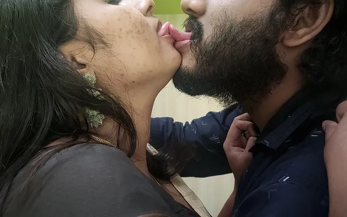 Vaigavarun45: Long Lip Lock Part 2 Kissing of Romantic Mallu Couple