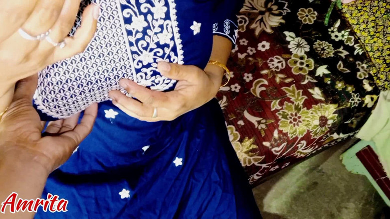 Amrita for you: Freundin, zum ersten mal chudai im haus