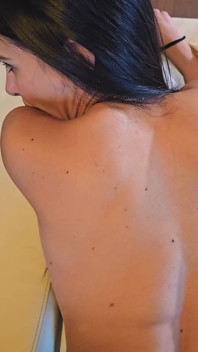 Flessibile troia sexy danika mori culo speronato duro