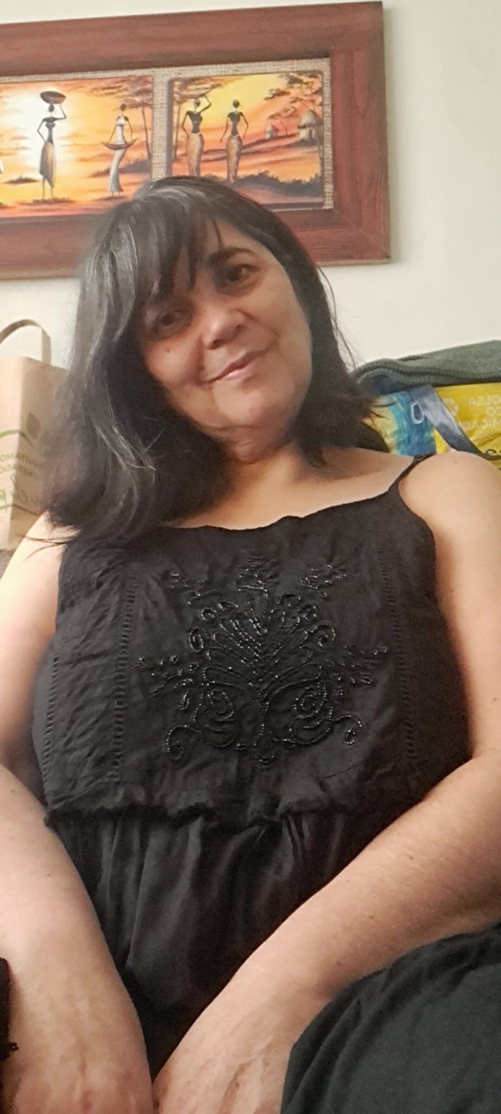 Mommy big hairy pussy: ek baalon vaali choot ke saath paripakv sauteli maan