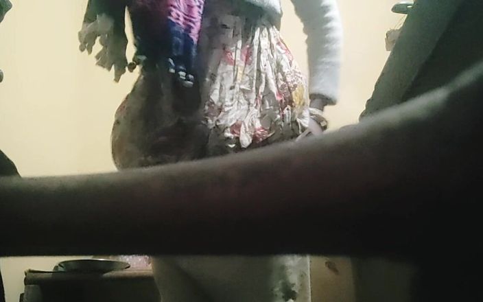 Soneya love: Cunhada recebeu um momento na cozinha sem óleo, sem camisinha