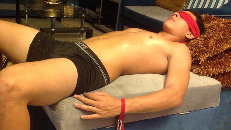 The-hook305: Blindfolded Blowjob Edging