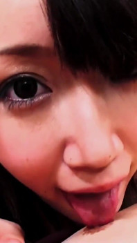 La tettona troia asiatica shizuku morino si fa riempire la figa di sborra dopo la scopata hardcore