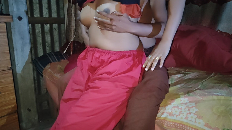 Rozi: Vera coppia amatoriale con la fidanzata pura chimica