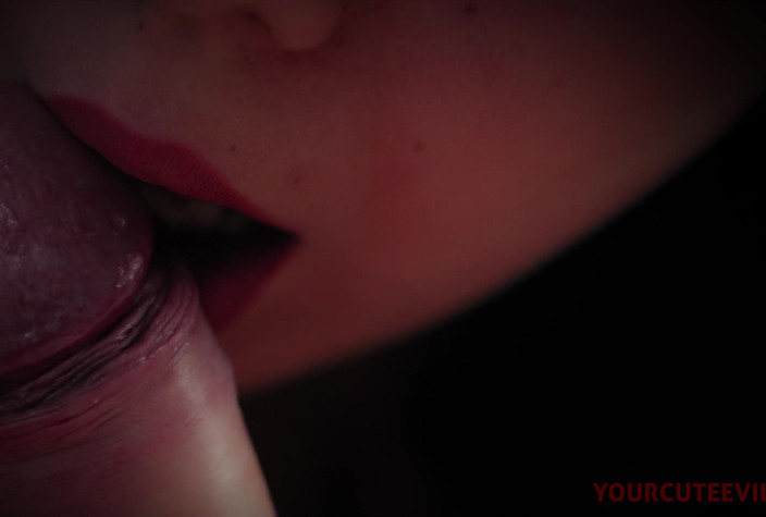 YourCuteEvil: 관능적 인 클로즈업 frenulum 핥기 - 내 글랜을 사랑하는 그녀