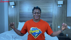 Sugarhug: वह वास्तव में बहुत अच्छी चुदाई कर रही है