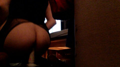 Joslin: Efeminat Joslin luând un vibrator în cur