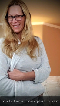 Busty MILF