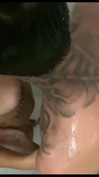Ana Miller E Ktal Em Foda No Banho