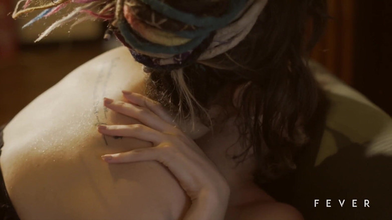 Fever Films: Seks lesbian w / Shibari