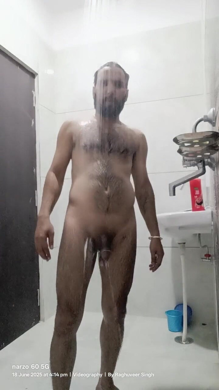 Rajasthani-old-lover: Desi young boy enjoy masterbation with live friends