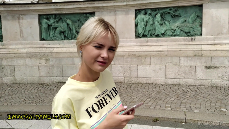 Immoral Family: Freche stiefschwester will mehr als eis – Teil 1 – Lika Star ist...