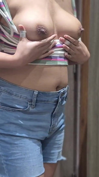德西继妹被继兄弟从后面操