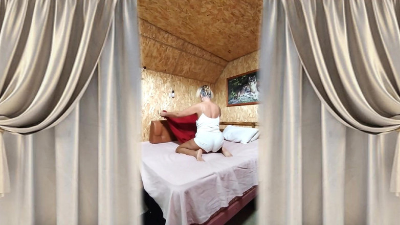 Lukerya: Nowy poranek gorącej gospodyni domowej