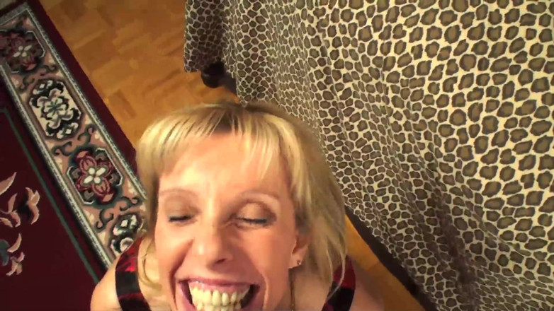 Carol Cox - The Original Internet Porn Star: 54 anni Carol ingoia il carico di A 21 anni