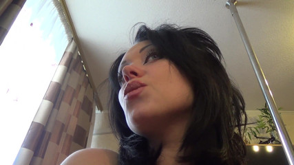 Goddess Misha Goldy: Delicata gigantessa/labbra/bocca clip deglutizione