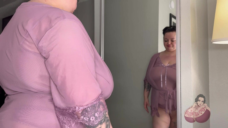 Peyton Thomas: Velké kozy prsa rozšíření prsou