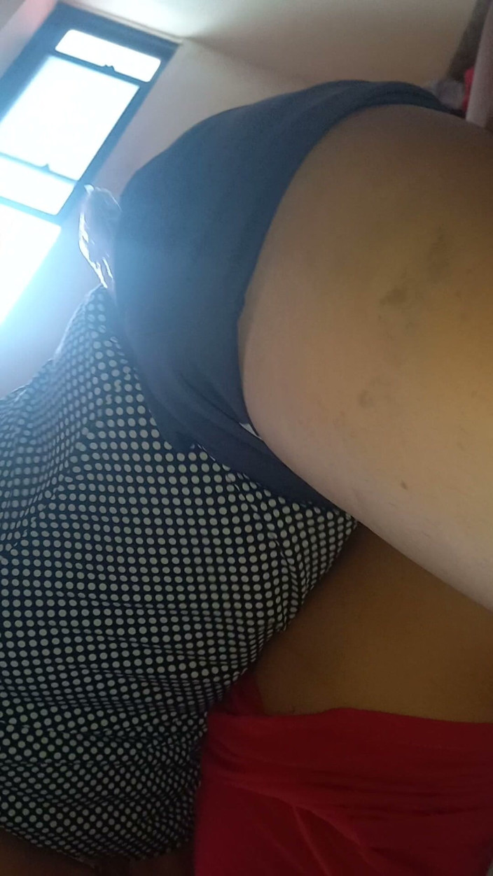 Eatrella j: Mi Madrastra Me Chupa La Verga Luego Se Sienta En...
