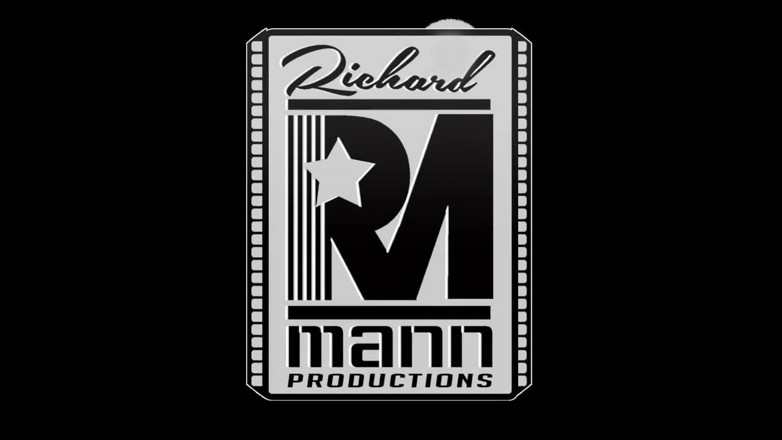 Richard Manns World: Alexis Golden &amp; Beauti Doll Vs. 2 Monste