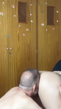 Miluju tenhle zadek každý den a je výborný