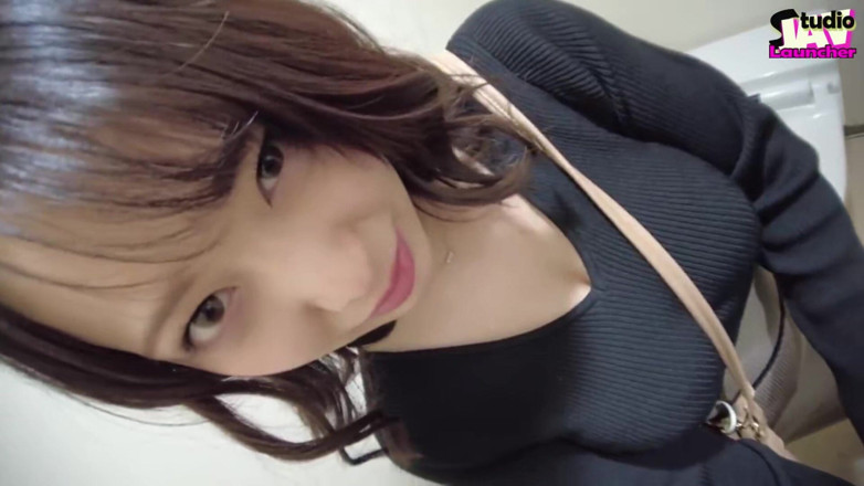 Studio JAV Launcher: Outdoor Gulp - eine süße Muse macht einen einfachen Spaziergang in...