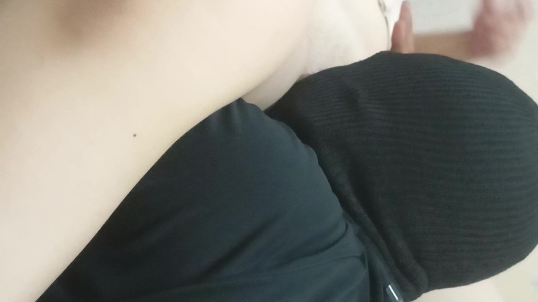 Angelina Pop: Gentle Massage with Tongue on the Pussy of a Beautiful...