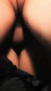 Dupla melhor cena 2_sexy magrinha morena Isabella Kay em sexo a três anal na Oficina de Mecânica