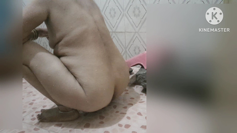 Raheshwari: 오늘 나는 비디오를 만들기 위해 목욕을 Aking.