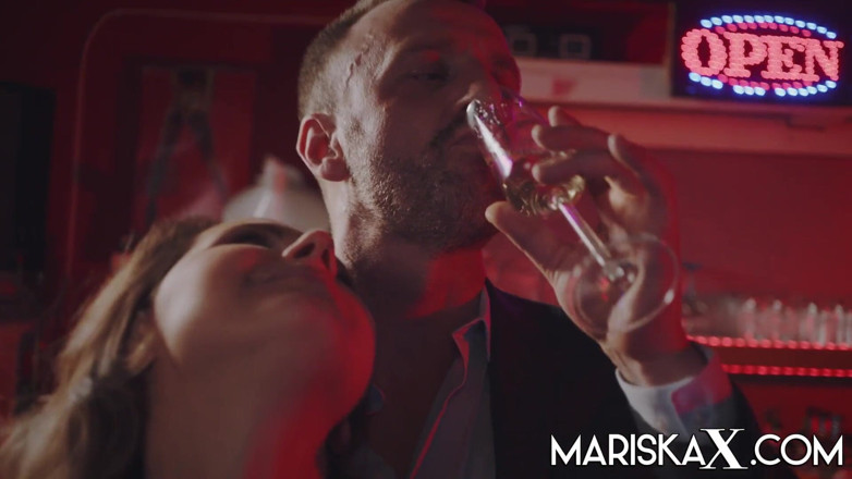 Mariska x: Olga Lovex gangbanged