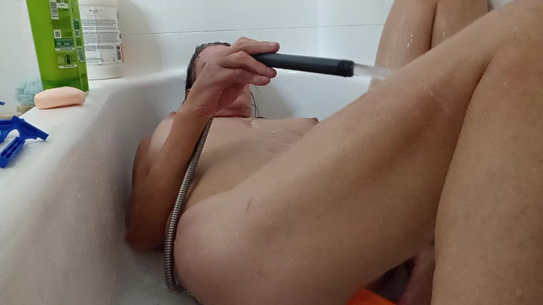 Lizzy Yum: लिज़ी यम एसडी दिसंबर 2025 पोस्ट सेशन किन्नर हस्तमैथुन #60