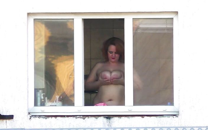 Katrin Porto: Splendide donne scopata nella finestra aperta