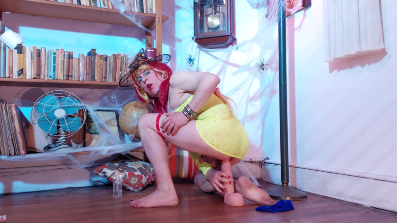 Dildo Man and Cross Hard Sex: Playing in Halloween with my asshole