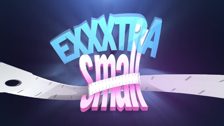 Exxxtra Small: 娇小的亚洲女郎吮吸她邻居的大鸡巴