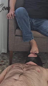 Morning Feet and Spit Licker Male Slut