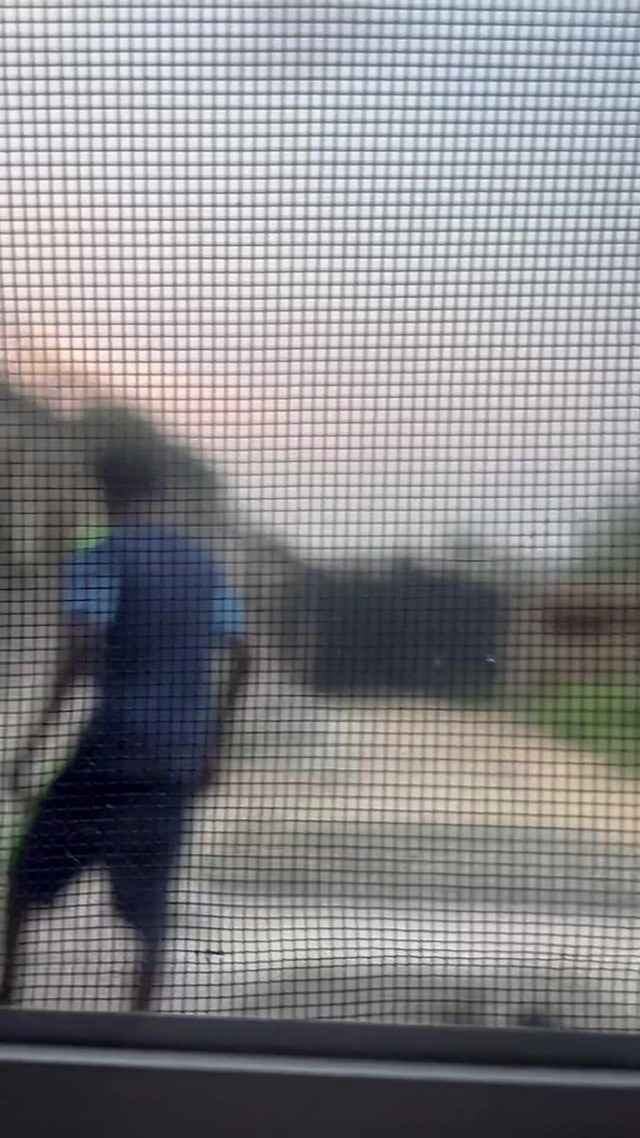 Dickofpolicy: Черного паренька включил его тренер в тренировочной секции