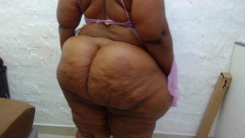 Big black clapping booties: Jack off to My Massive BBW Ass, Episode 1016