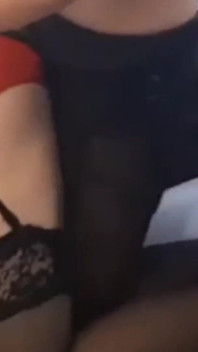 Eu como meu homem submisso vestido de lingerie