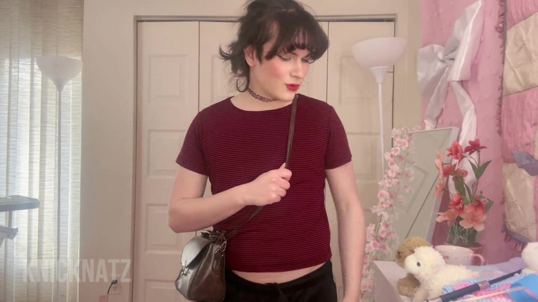 Knicknatz: Stepford Wife Transformation Backfires