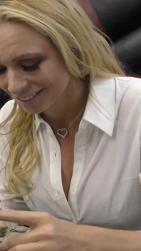 Office MILF Chief Suck