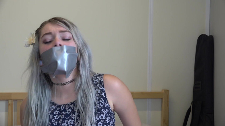 Restricting Ropes: Luna grey - auto bondage