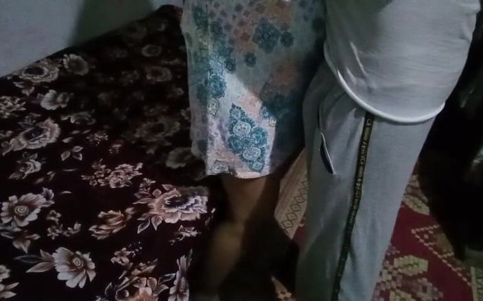 RIMSHA: 彼氏とのホットインドのバビセックス