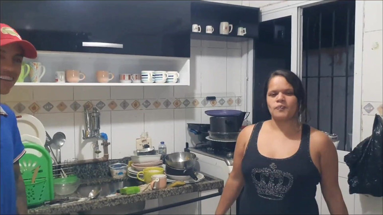 Paty Bumbum: Tôi không thể chịu được nữa và tôi thậm chí đã đưa mông...