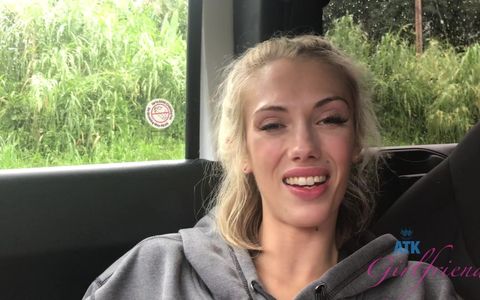 Virtual Vacation - Sky Pierce Enjoys the Beach