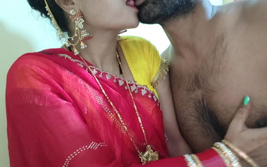 Lalita Singh: Appena i coinquilini sono usciti, desi coppia fatto