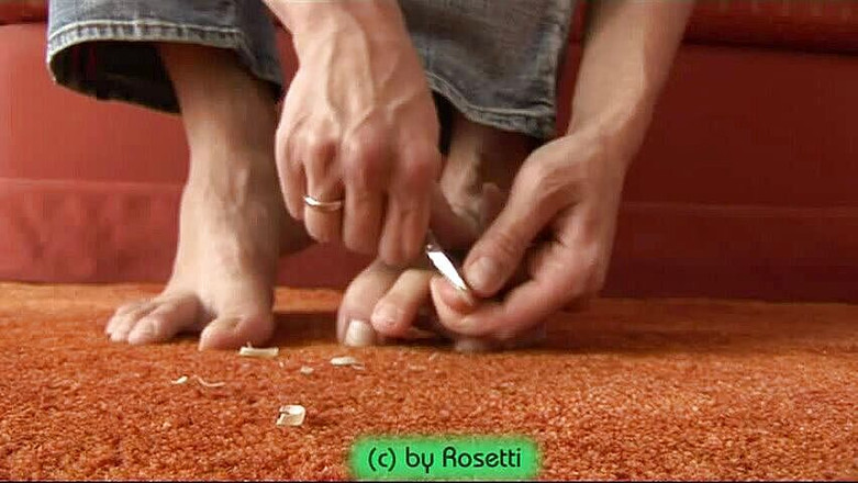 Doris Distel: Schneiden sie nägel auf meine sexy füße